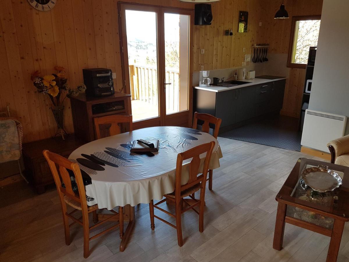 Chalet montagnard Perce Neige avec terrasse plein sud-5 personnes Murat-le-Quaire Extérieur photo